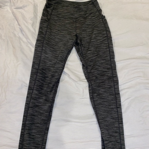 Women’s gray leggings-small - Picture 3 of 4